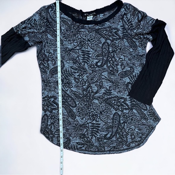 [L] STUDIO Long Sleeve Top - Picture 8 of 8